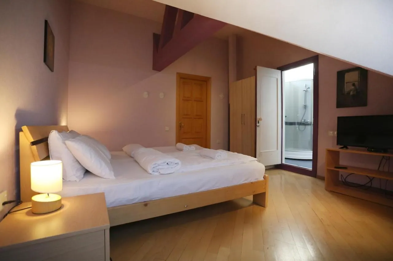 Apart-Hotel David Tbilisi 0*,