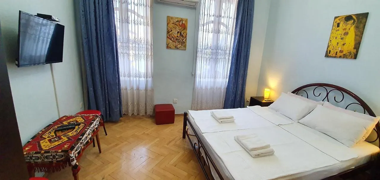 Apart-Hotel David Tbilisi 0*,  Georgia